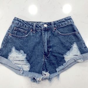 Blue denim shorts high waisted